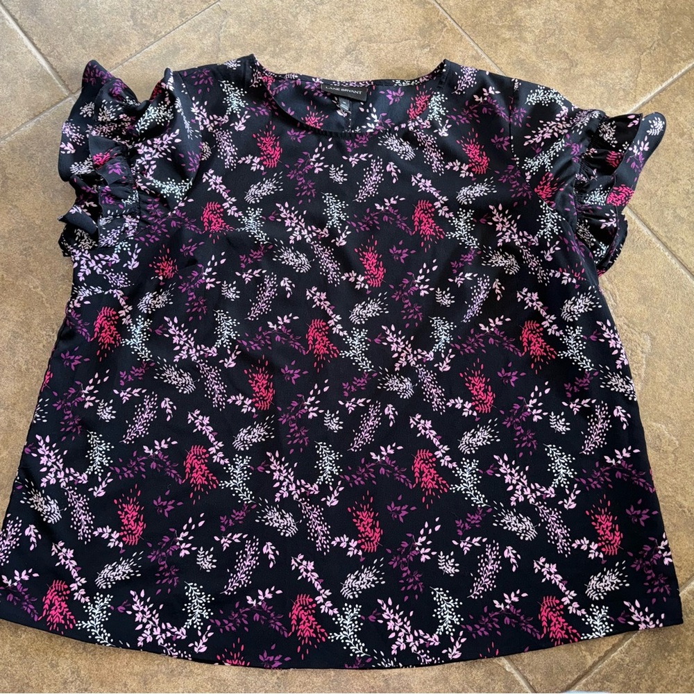 GUC - Layne Bryant - Ruffled Sleeved Blouse